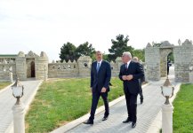 Prezident İlham Əliyev Şabranda Bayraq Meydanında yaradılan şəraitlə tanış olub (FOTO)