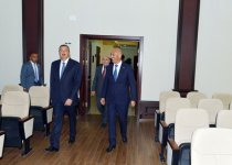 İlham Əliyev Siyəzən Rayon İcra Hakimiyyətinin yeni inzibati binasının açılışında iştirak edib (FOTO)