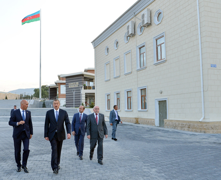Prezident İlham Əliyev Siyəzəndə Gənclər Mərkəzinin açılışında iştirak edib (FOTO)