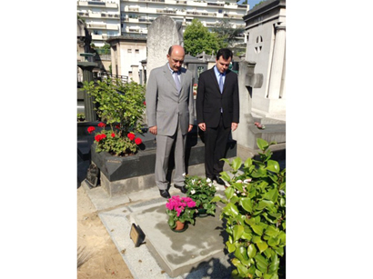 Əbülfəs Qarayev Toğrul Nərimanbəyovun məzarını ziyarət edib