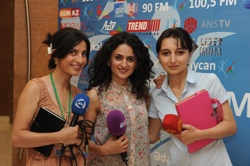 Gənclər Fondu media təmsilçilərini təbrik etmək məqsədilə gənc müxbirlər üçün tədbir keçirib (FOTO)