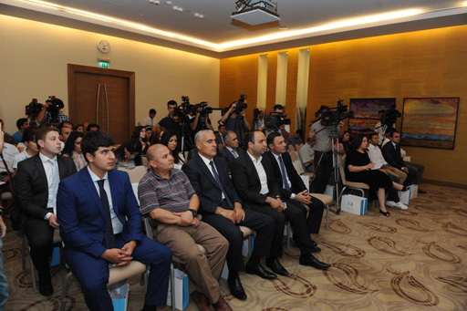 Gənclər Fondu media təmsilçilərini təbrik etmək məqsədilə gənc müxbirlər üçün tədbir keçirib (FOTO)