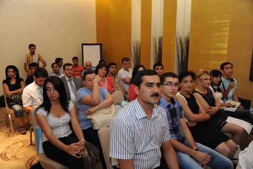Gənclər Fondu media təmsilçilərini təbrik etmək məqsədilə gənc müxbirlər üçün tədbir keçirib (FOTO)