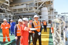 Prezident İlham Əliyev: Azərbaycanın neft-qaz sektoru inkişafdadır, amma gələcəkdə bir neçə platforma tikilməlidir (FOTO)