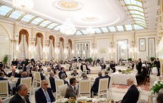 Prezident İlham Əliyev: Azərbaycanın ən böyük sərvətlərindən biri də ölkədə bütün xalqların, bütün dinlərin nümayəndələrinin bir ailə kimi yaşamasıdır (FOTO)