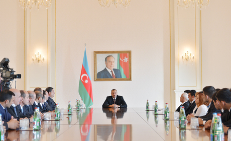 Prezident İlham Əliyev: Azərbaycan Kazanda qazanılan böyük qələbə ilə idman aləmində növbəti dəfə öz sözünü dedi (ƏLAVƏ OLUNUB) (FOTO)