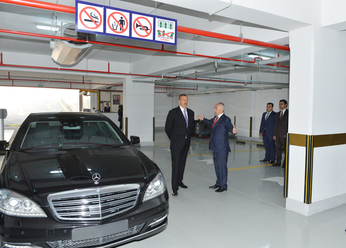 Prezident İlham Əliyev Bakıda yeraltı avtomobil dayanacağının açılışında iştirak edib (FOTO)