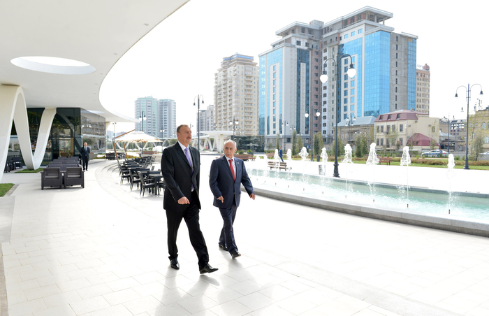 Prezident İlham Əliyev Bakıda yeraltı avtomobil dayanacağının açılışında iştirak edib (FOTO)