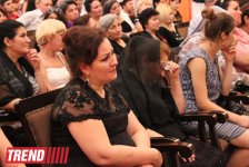 Şəfiqə Axundova son mənzilə alqışlarla yola salındı (FOTO)