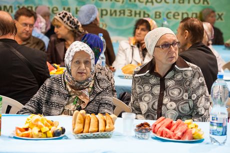 Moskvada Heydər Əliyev Fondunun vitse-prezidenti Leyla Əliyevanın adından iftar süfrəsi açılıb (FOTO)