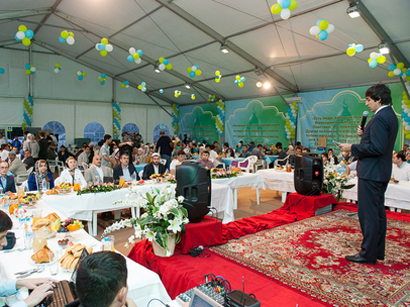 Moskvada Heydər Əliyev Fondunun vitse-prezidenti Leyla Əliyevanın adından iftar süfrəsi açılıb (FOTO)