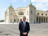 Prezident Qəbələdə Heydər Əliyev Konqres Mərkəzinin açılışında iştirak edib (FOTO)