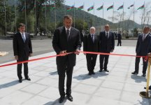 Prezident Qəbələdə Heydər Əliyev Konqres Mərkəzinin açılışında iştirak edib (FOTO)