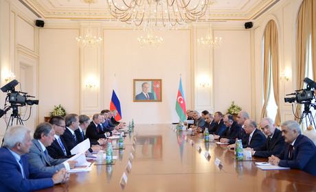 Prezident İlham Əliyev: Azərbaycan və Rusiya arasında bütün məsələlər üzrə mövqelər oxşardır (FOTO)