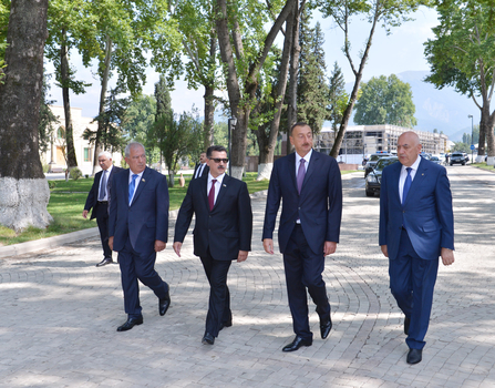 Prezident İlham Əliyev İsmayıllı rayonunda səfərdədir (FOTO)