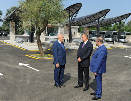 İlham Əliyev İsmayıllıda avtovağzalın açılışında iştirak edib (FOTO)
