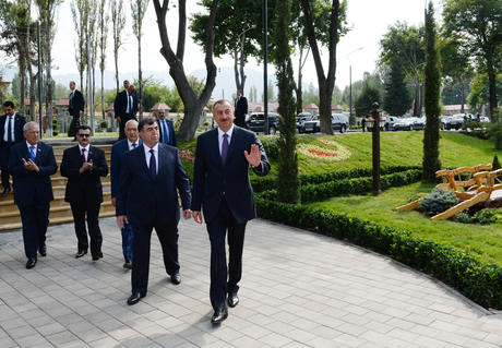 İlham Əliyev İsmayıllı şəhərinə içməli suyun verilməsi mərasimində iştirak edib (FOTO)