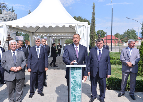 İlham Əliyev İsmayıllı şəhərinə içməli suyun verilməsi mərasimində iştirak edib (FOTO)