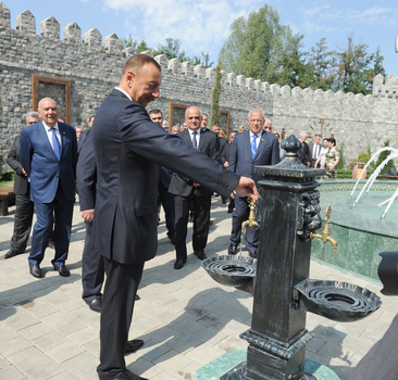 İlham Əliyev İsmayıllı şəhərinə içməli suyun verilməsi mərasimində iştirak edib (FOTO)