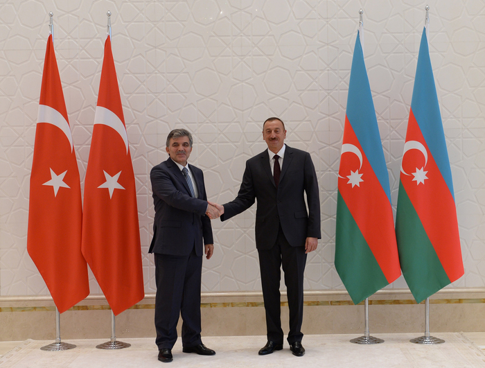 İlham Əliyev Qəbələdə türkiyəli və qırğızıstanlı həmkarları ilə görüşüb (FOTO)