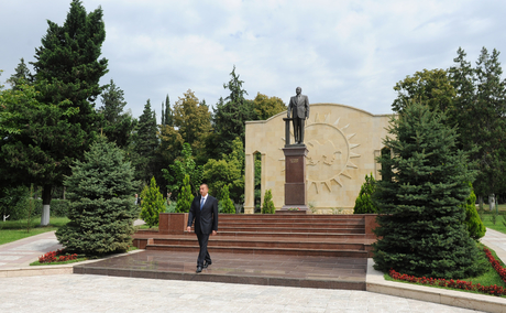 İlham Əliyev Zaqatala rayonuna səfərə gəlib (FOTO)