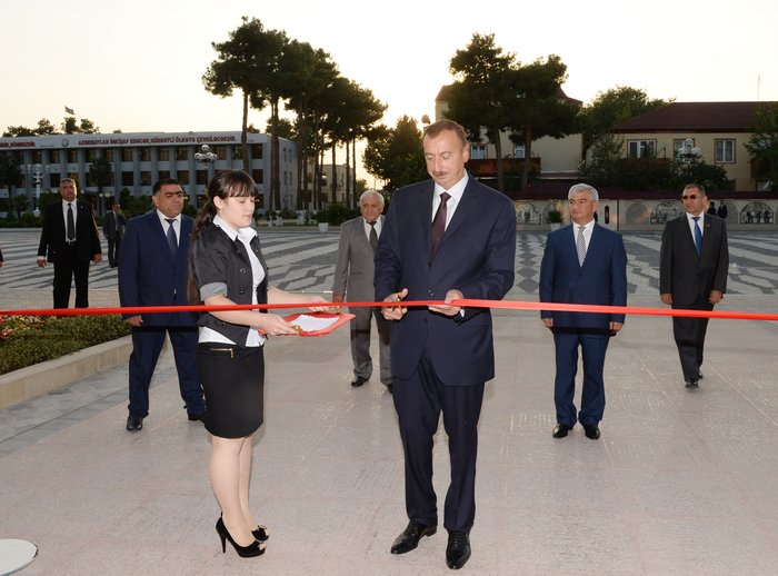 Yeni Azərbaycan Partiyası Ağcabədi rayon təşkilatının yeni inzibati binasının açılışı olub (FOTO)