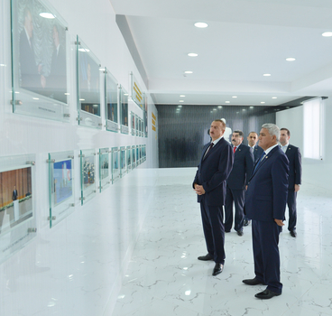 Prezident İlham Əliyev Yeni Azərbaycan Partiyası Sabirabad rayon təşkilatının yeni inzibati binasının açılışında iştirak edib (FOTO)