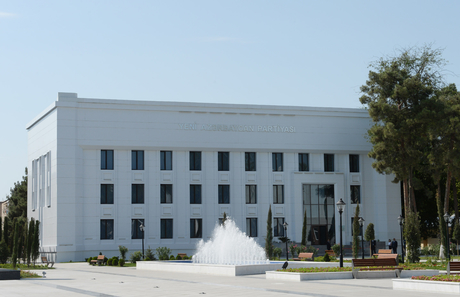 Prezident İlham Əliyev Yeni Azərbaycan Partiyası Sabirabad rayon təşkilatının yeni inzibati binasının açılışında iştirak edib (FOTO)