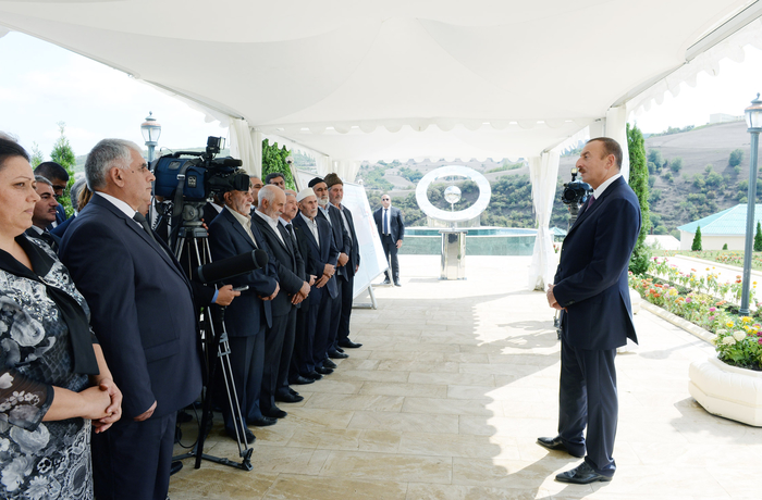 Yardımlı şəhərinə içməli su verilib (FOTO)