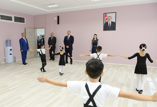 Prezident İlham Əliyev Biləsuvarda Heydər Əliyev Mərkəzinin açılışında iştirak edib (FOTO)