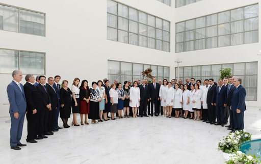 Prezident İlham Əliyev: Siyasətimizin mərkəzində Azərbaycan vətəndaşıdır, onun rifahı, onun sağlamlığıdır (FOTO)