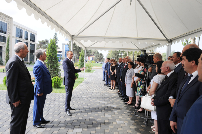 İlham Əliyev Biləsuvar şəhərinə içməli suyun verilməsi mərasimində iştirak edib (FOTO)