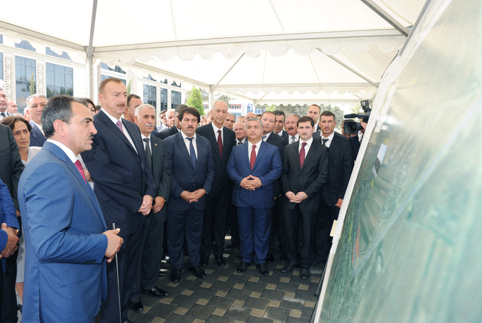 İlham Əliyev Biləsuvar şəhərinə içməli suyun verilməsi mərasimində iştirak edib (FOTO)