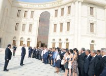 İlham Əliyev Salyanda Heydər Əliyev Mərkəzinin açılışında iştirak edib (FOTO)