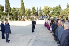 İlham Əliyev: Azərbaycan dövləti çox güclü əsaslar – tarixi, mədəni əsaslar, mənəvi dəyərlər üzərində qurulub (FOTO)
