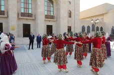 İlham Əliyev: Azərbaycan dövləti çox güclü əsaslar – tarixi, mədəni əsaslar, mənəvi dəyərlər üzərində qurulub (FOTO)