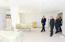 İlham Əliyev Lənkəran Şəhər Mərkəzi Xəstəxanasında aparılan yenidənqurma işləri ilə tanış olub (FOTO)