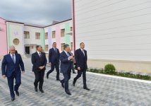 Prezident İlham Əliyev Bərdədə 866 məcburi köçkün ailəsi üçün yeni salınmış məhəllə ilə tanış olub (FOTO)