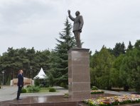Prezident İlham Əliyev Naftalan şəhərinə gəlib