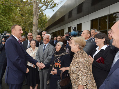 Prezident İlham Əliyev: Azərbaycan artıq dünya miqyasında bir nəqliyyat mərkəzinə çevrilib (FOTO)