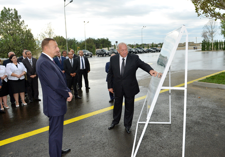 Prezident İlham Əliyev: Azərbaycan artıq dünya miqyasında bir nəqliyyat mərkəzinə çevrilib (FOTO)