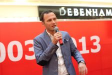 "Mənim Prezidentim" kampaniyası çərçivəsində "Azərbaycanımın inkişafı - 10 il" fotomüsabiqəsinin sərgisi keçirilib (FOTO)