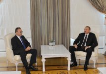 İlham Əliyev Litvanın Azərbaycandakı səfiri Arturas Zurauskası diplomatik fəaliyyətinin başa çatması ilə əlaqədar qəbul edib