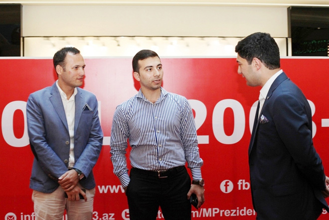 "Mənim Prezidentim" kampaniyası çərçivəsində "Azərbaycanımın inkişafı - 10 il" fotomüsabiqəsinin sərgisi keçirilib (FOTO)