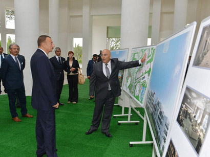 İlham Əliyev Naftalanda "Qarabağ" sanatoriyasında tikinti işlərinin gedişi ilə tanış olub (FOTO)