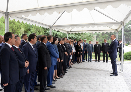 İlham Əliyev Naftalan şəhərinə içməli suyun verilməsi mərasimində iştirak edib (FOTO)