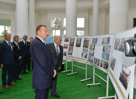 İlham Əliyev Naftalanda "Qarabağ" sanatoriyasında tikinti işlərinin gedişi ilə tanış olub (FOTO)
