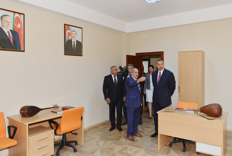 İlham Əliyev Gədəbəy Aşıq Musiqisi Məktəbinin açılışında iştirak edib (FOTO)