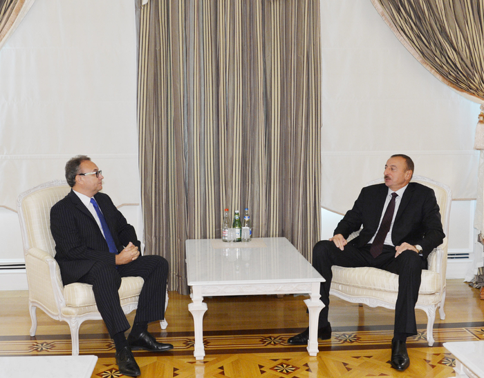 İlham Əliyev Litvanın Azərbaycandakı səfiri Arturas Zurauskası diplomatik fəaliyyətinin başa çatması ilə əlaqədar qəbul edib