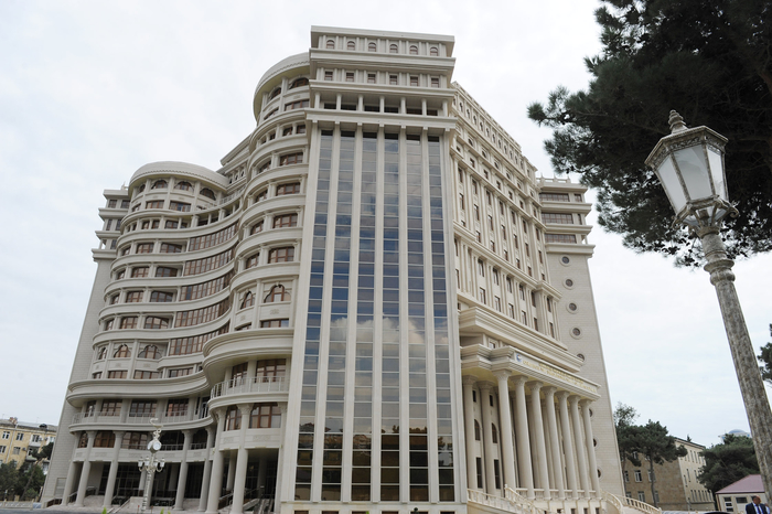 Prezident İlham Əliyev və xanımı Azərbaycan Tibb Universitetinin Tədris-Cərrahiyyə Klinikasının açılışında iştirak ediblər (FOTO)